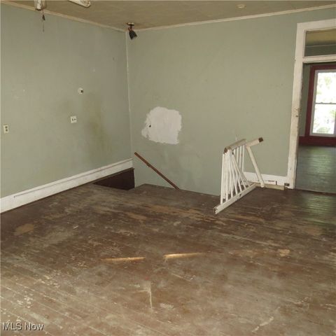 67 2nd Street NE, Carrollton, OH 44615