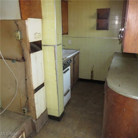 67 2nd Street NE, Carrollton, OH 44615