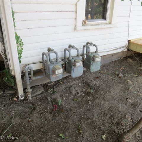 67 2nd Street NE, Carrollton, OH 44615