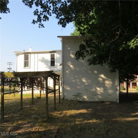 67 2nd Street NE, Carrollton, OH 44615