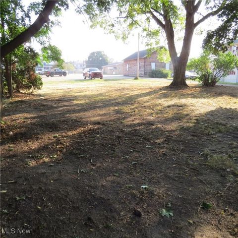 67 2nd Street NE, Carrollton, OH 44615