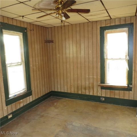 67 2nd Street NE, Carrollton, OH 44615