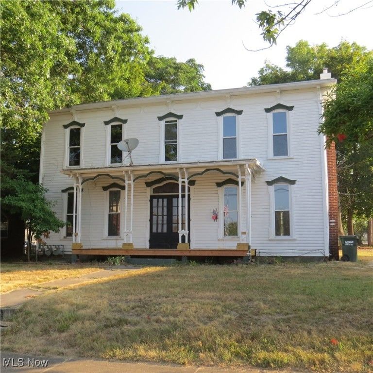 67 2nd Street NE, Carrollton, OH 44615