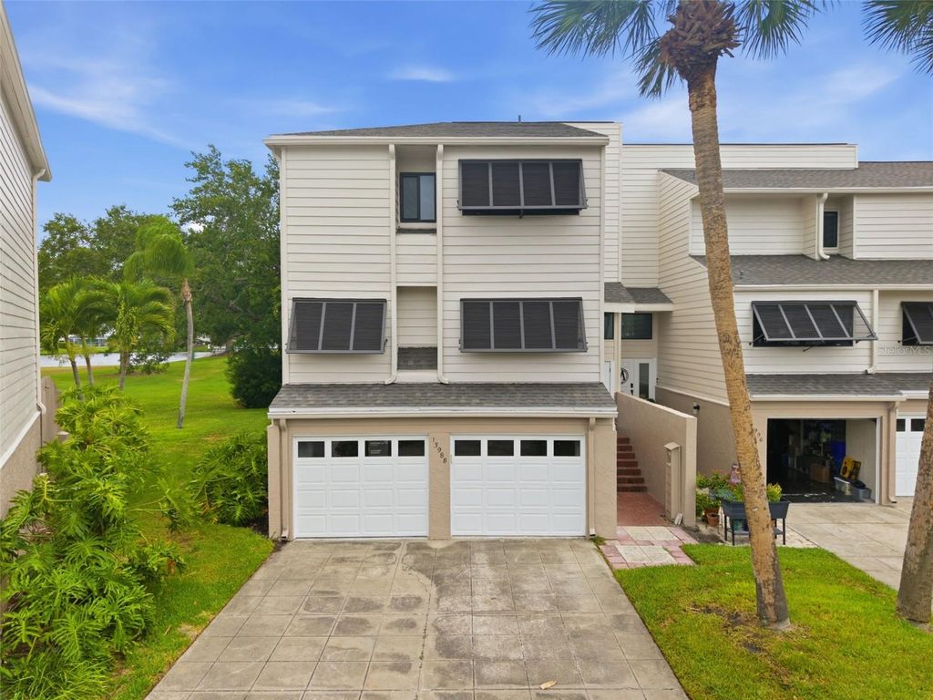 13988 LAKE POINT DRIVE, Clearwater, FL 33762