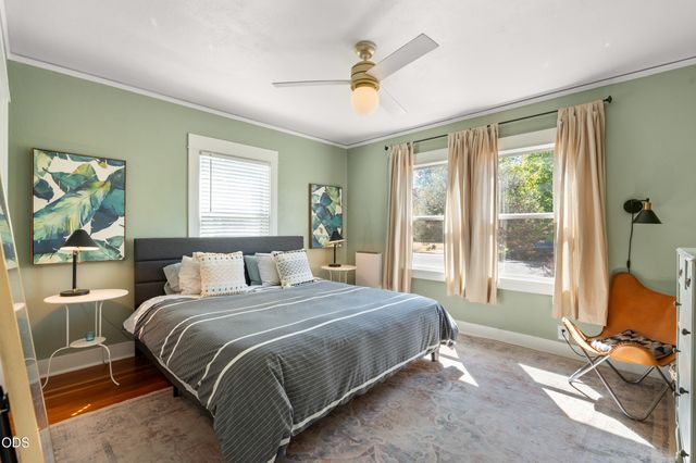 625 S Holly Street, Medford, OR 97501