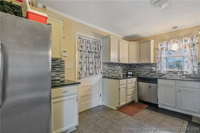 6432 Milford Road, Fayetteville, NC 28303