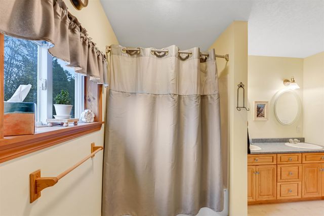 93 Carpenter Boulevard, Charleston, VT 05872