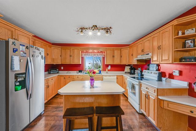 93 Carpenter Boulevard, Charleston, VT 05872