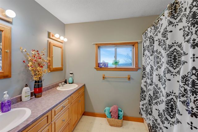 93 Carpenter Boulevard, Charleston, VT 05872