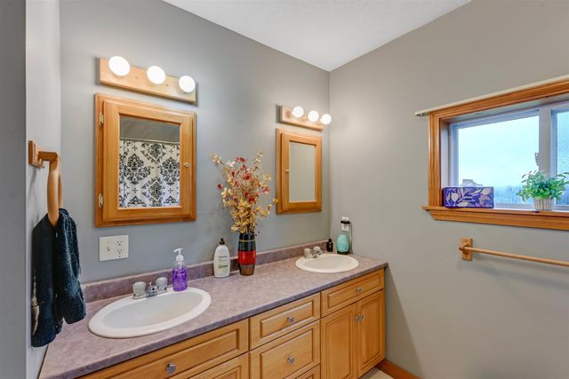 93 Carpenter Boulevard, Charleston, VT 05872