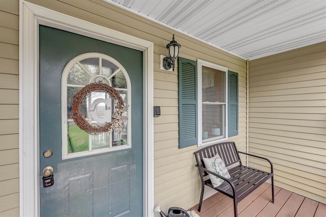 93 Carpenter Boulevard, Charleston, VT 05872