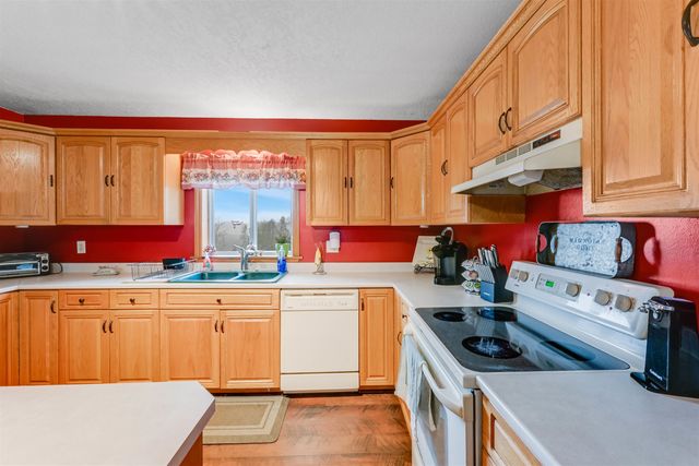 93 Carpenter Boulevard, Charleston, VT 05872