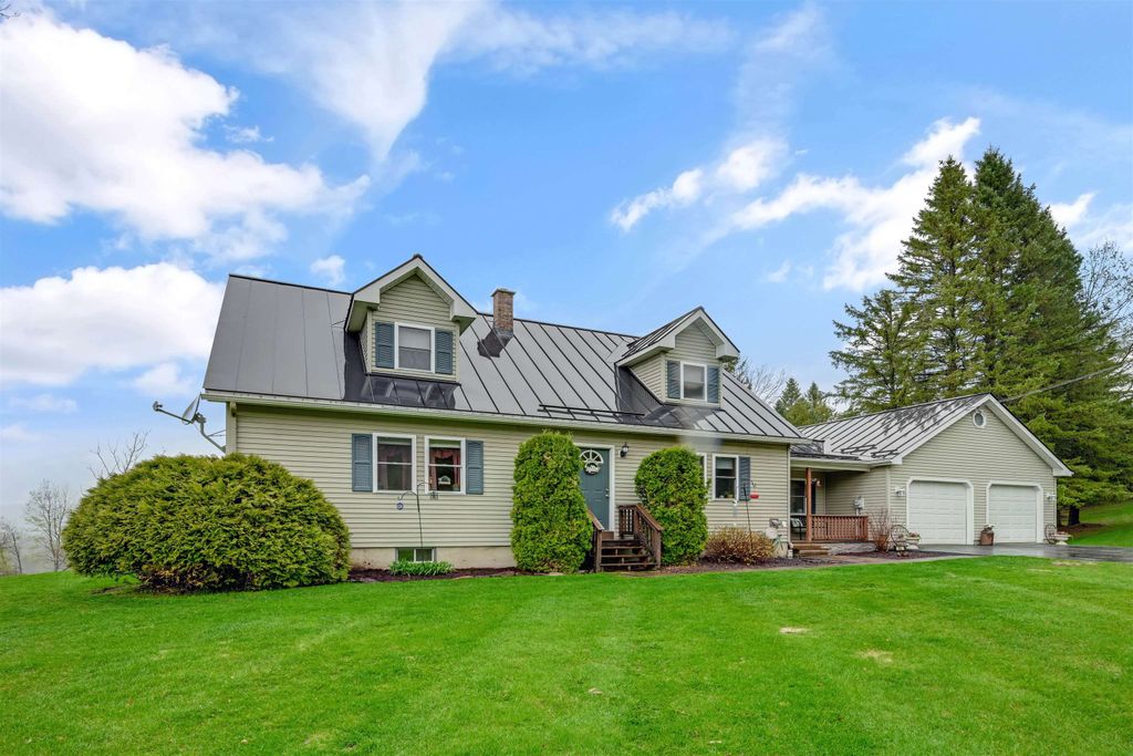 93 Carpenter Boulevard, Charleston, VT 05872