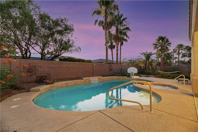 6425 Orto Botanico Court, Las Vegas, NV 89131