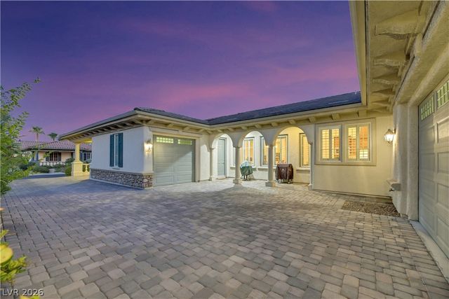 6425 Orto Botanico Court, Las Vegas, NV 89131