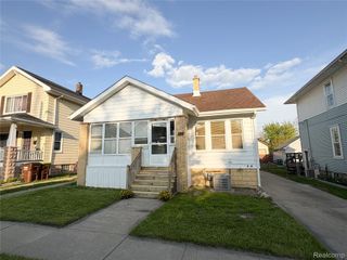 134 Michigan Avenue, Monroe, MI 48162