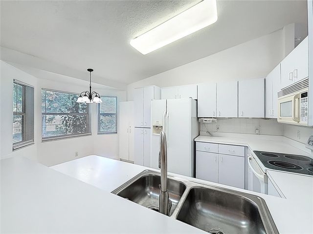 6175 SW 98TH LOOP, Ocala, FL 34476