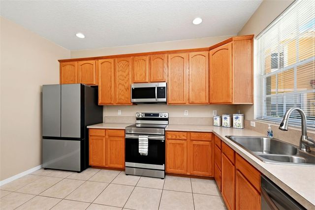 2280 WEKIVA VILLAGE LANE, Apopka, FL 32703