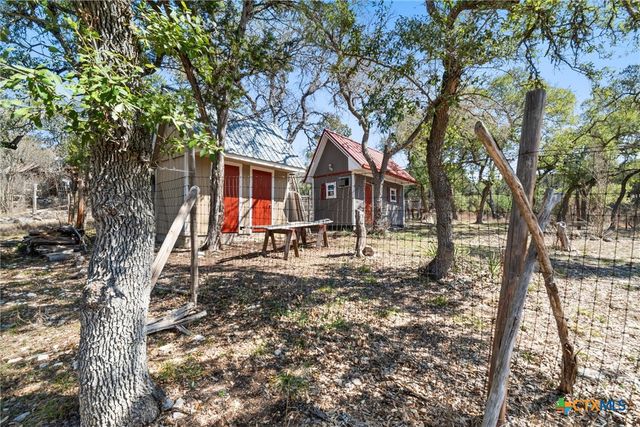411 Circle Drive, Wimberley, TX 78676