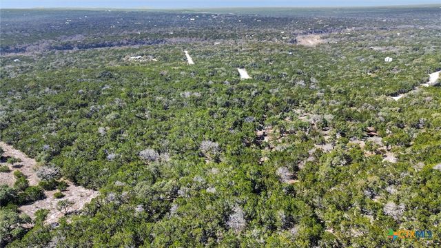 411 Circle Drive, Wimberley, TX 78676