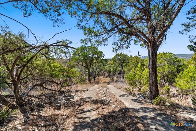 411 Circle Drive, Wimberley, TX 78676
