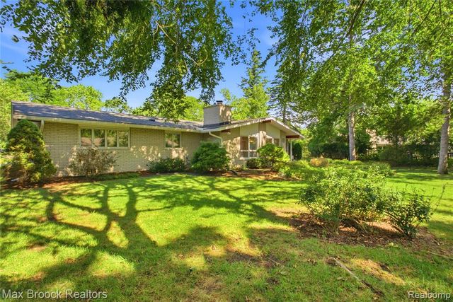 3159 Middlebury Lane, Bloomfield Hills, MI 48301