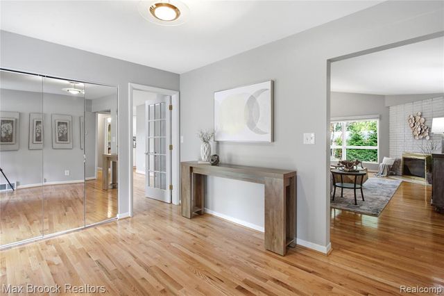 3159 Middlebury Lane, Bloomfield Hills, MI 48301
