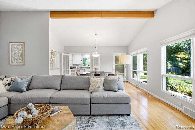 3159 Middlebury Lane, Bloomfield Hills, MI 48301