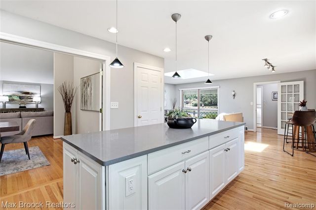 3159 Middlebury Lane, Bloomfield Hills, MI 48301