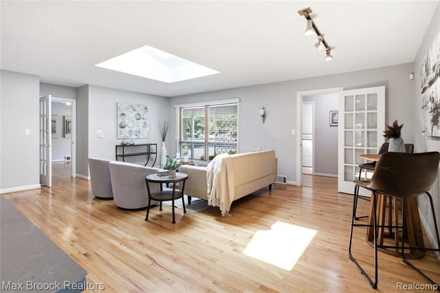 3159 Middlebury Lane, Bloomfield Hills, MI 48301