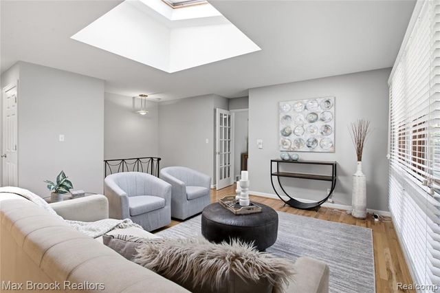 3159 Middlebury Lane, Bloomfield Hills, MI 48301