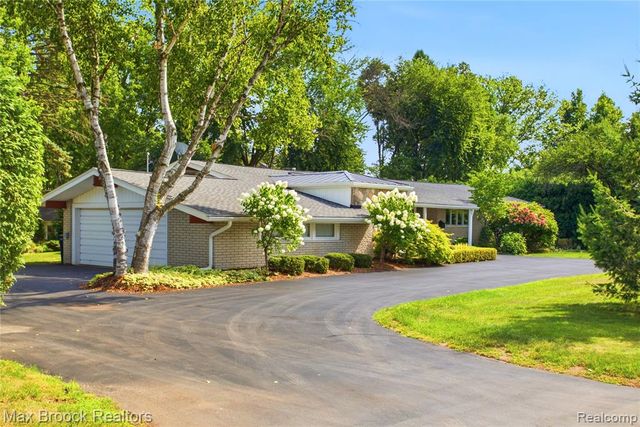 3159 Middlebury Lane, Bloomfield Hills, MI 48301