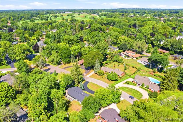 3159 Middlebury Lane, Bloomfield Hills, MI 48301
