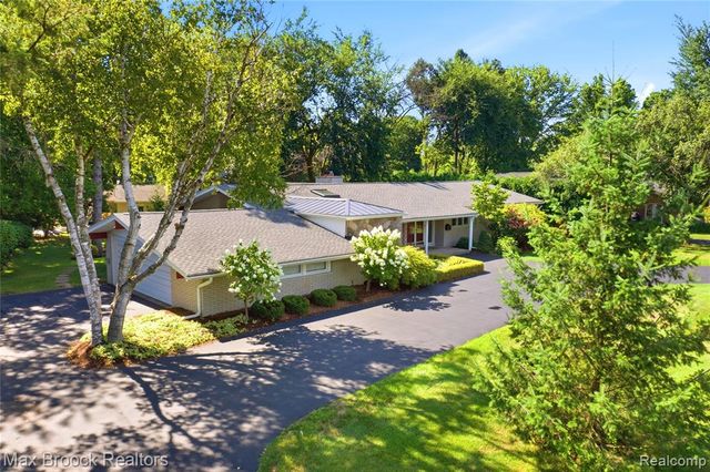 3159 Middlebury Lane, Bloomfield Hills, MI 48301
