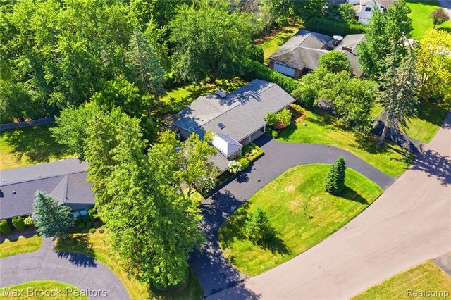 3159 Middlebury Lane, Bloomfield Hills, MI 48301