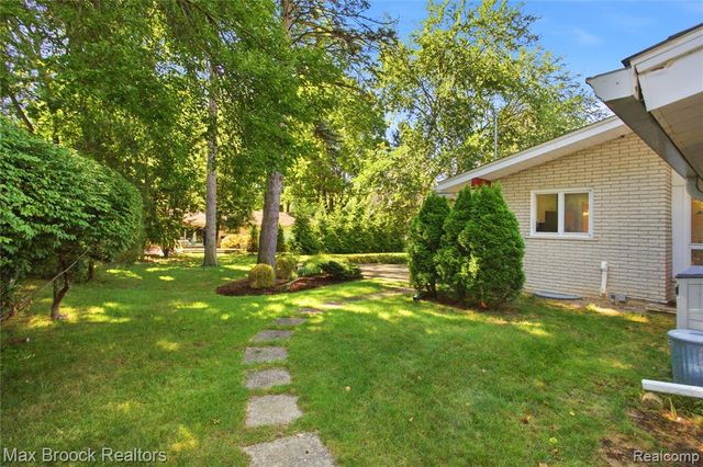 3159 Middlebury Lane, Bloomfield Hills, MI 48301