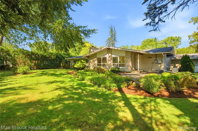 3159 Middlebury Lane, Bloomfield Hills, MI 48301