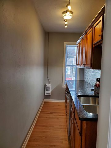 31 Esther St, Worcester, MA 01604