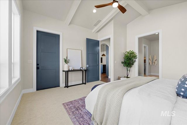 7114 E Chicken Hawk Loop, Nampa, ID 83686