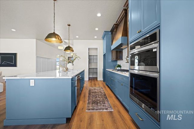 7114 E Chicken Hawk Loop, Nampa, ID 83686