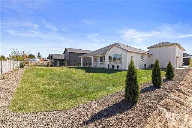 7114 E Chicken Hawk Loop, Nampa, ID 83686