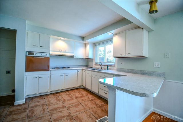 1036 Peidmont Drive, Fairborn, OH 45324