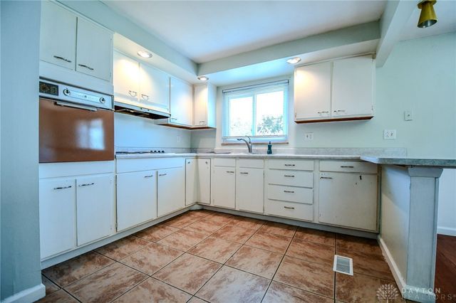 1036 Peidmont Drive, Fairborn, OH 45324