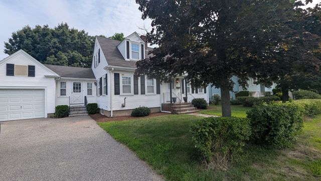 290 Milton Street, Dedham, MA 02026