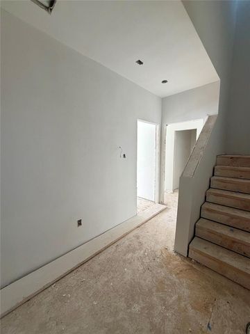 6702 Metro Boulevard 11, Houston, TX 77083