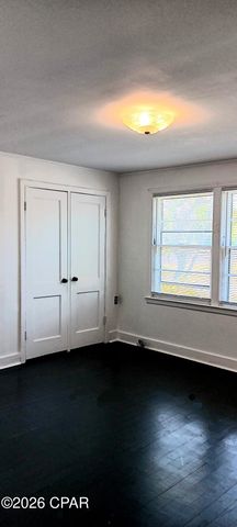 648 N 9th Plaza, Panama City, FL 32404