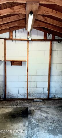 648 N 9th Plaza, Panama City, FL 32404