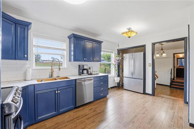 8890 Lexington Avenue, De Soto, KS 66018