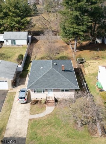 309 Marion Pl, Manville Boro, NJ 08835