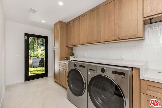 1902 Roscomare Road, Los Angeles, CA 90077